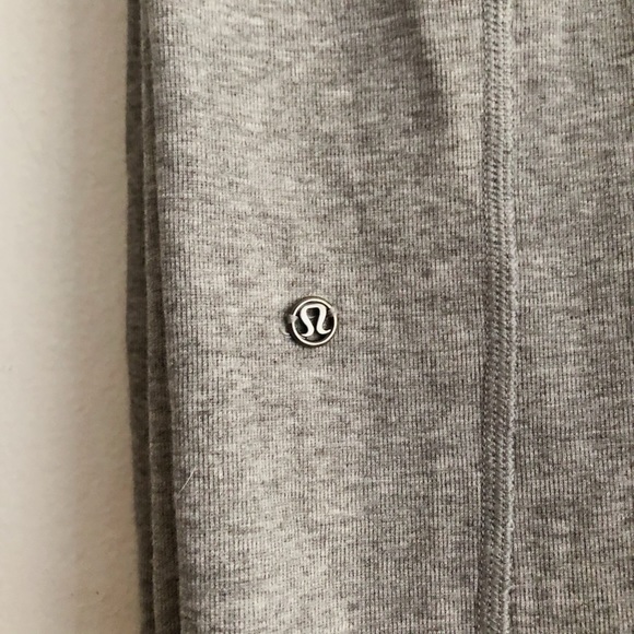 Lululemon High Rise Jogger Gray Metallic size 2 - Picture 4 of 4